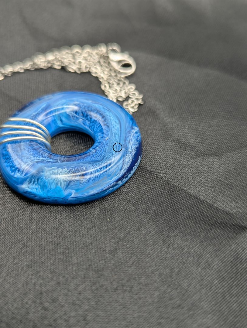 Blue Donut Pendant Necklace - Petri Effect (AS27N)